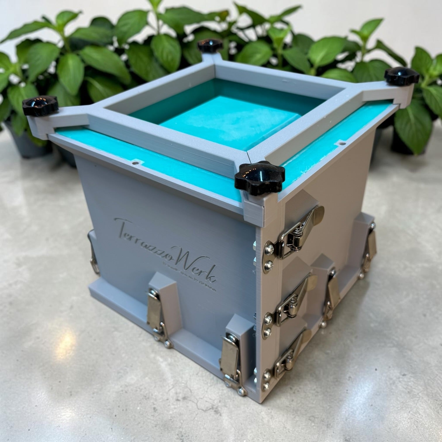 CubeShell - Form für Sichtbetonkübel