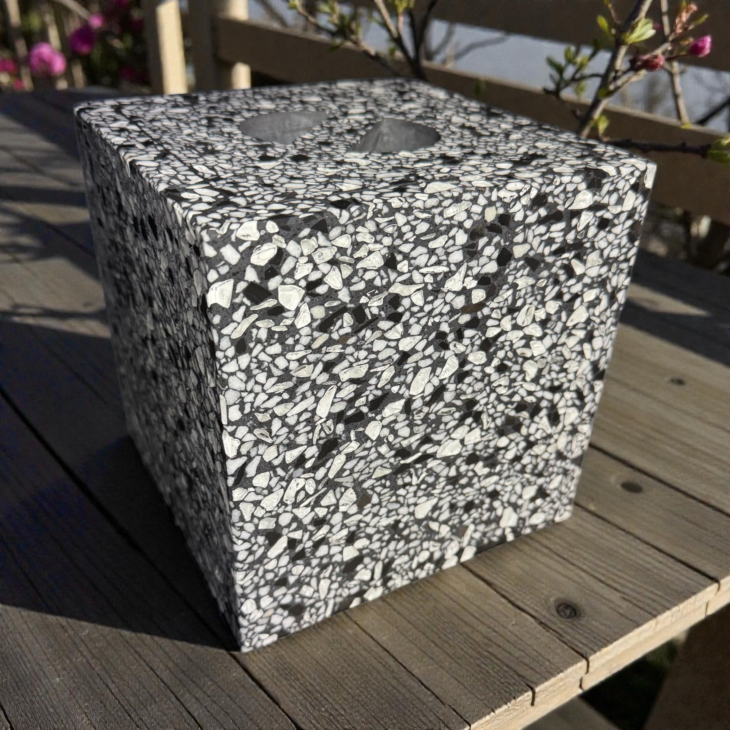 Terrazzo-Würfel "FireCube"