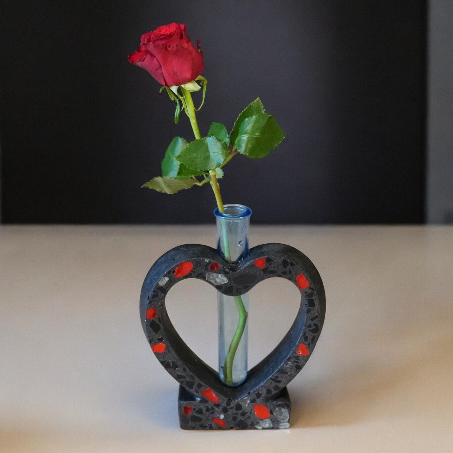 Terrazzo-Blumenvase "OneFlower"