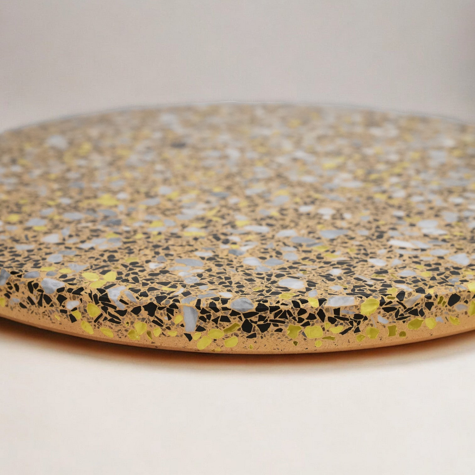 Terrazzo side table "Rondo"