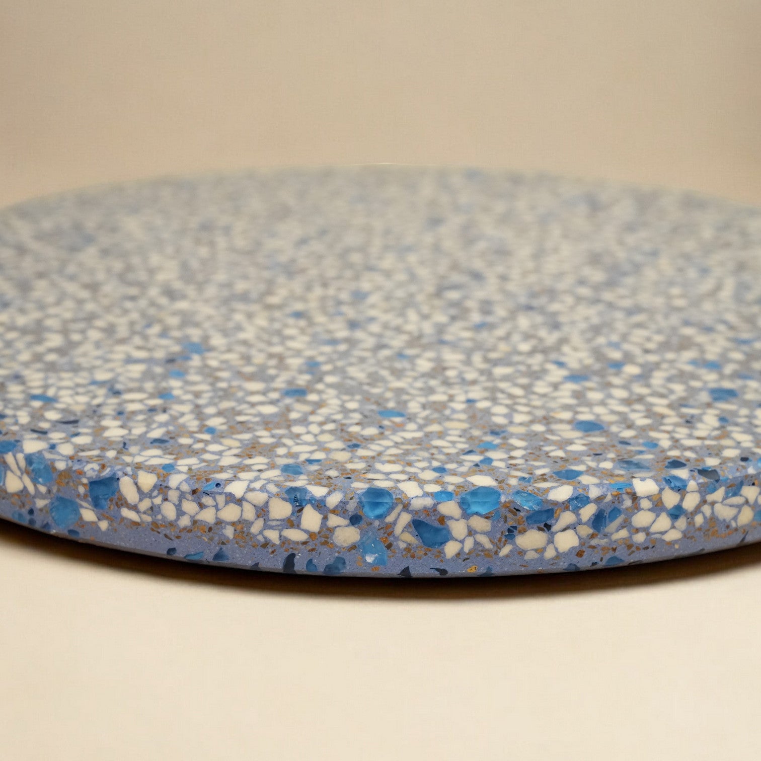 Terrazzo side table "Rondo"