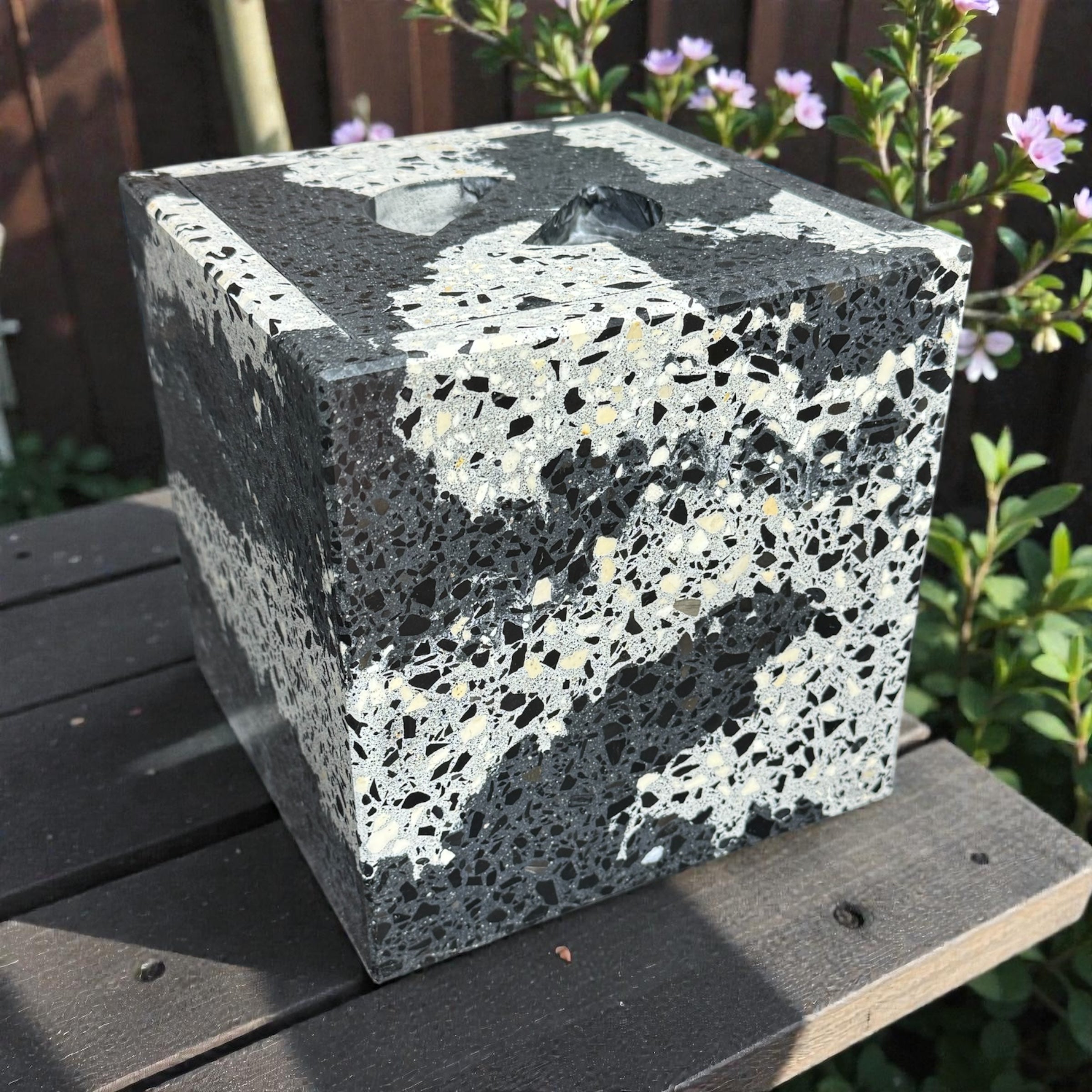Terrazzo-Würfel "FireCube"