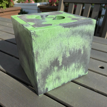 Sichtbeton-Würfel „FireCube“