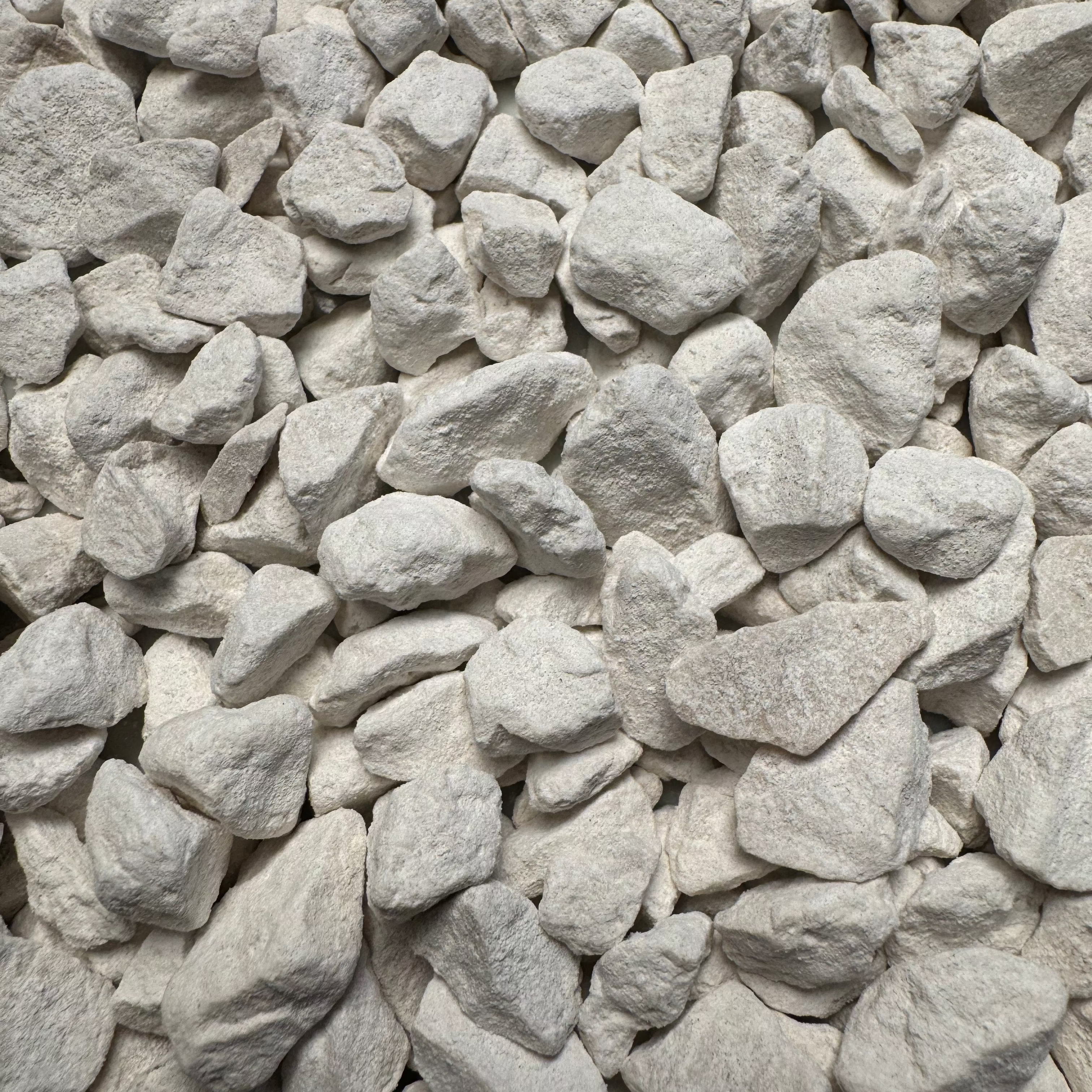 Ulmer Weiß Splitt – Premium Gesteinskörnung für Terrazzo & Sichtbeton