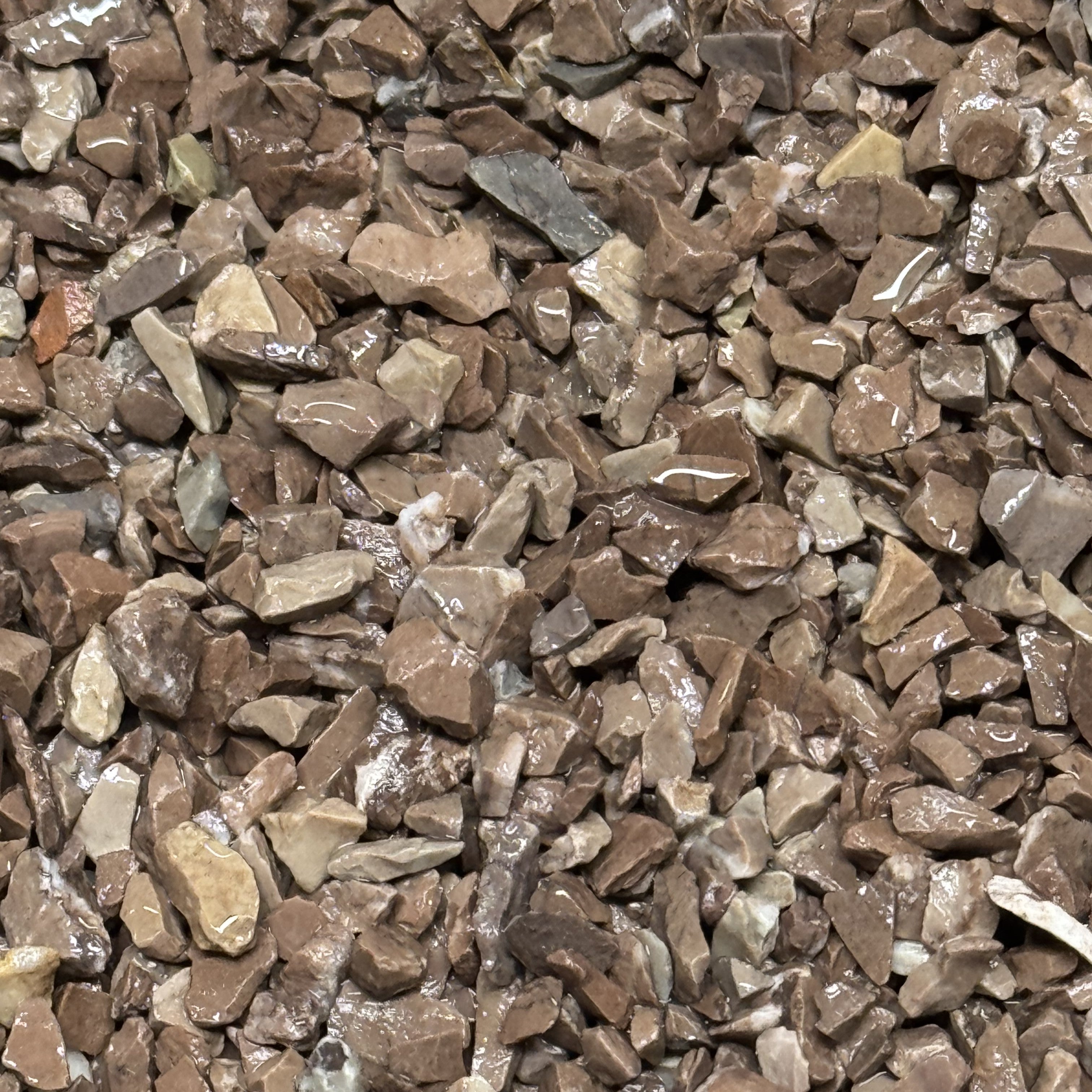 Marrone Mogano – Premium Gesteinskörnung für Terrazzo & Sichtbeton