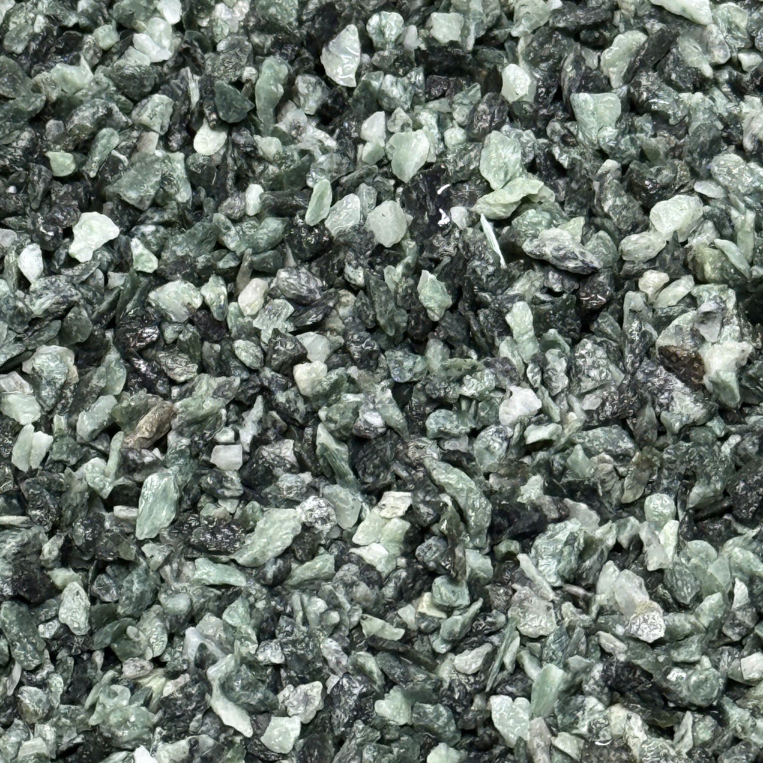 Verde Alpi Splitt – Premium Gesteinskörnung für Terrazzo & Sichtbeton